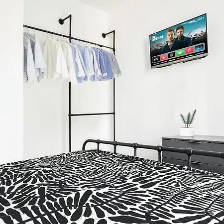 Апартамент 2 Private Suits - Art, Location, Quiet, Balconies