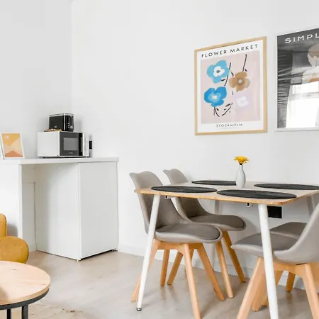 Апартамент 2 Private Suits - Art, Location, Quiet, Balconies София