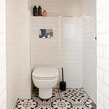 Feriehus 2 Private Suits - Art, Location, Quiet, Balconies Sofia