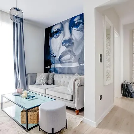 Apartamento 2 Private Suits - Art, Location, Quiet, Balconies Sofía