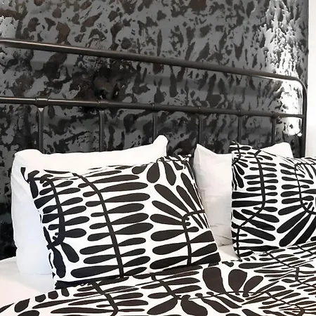 Apartamento 2 Private Suits - Art, Location, Quiet, Balconies Sofía
