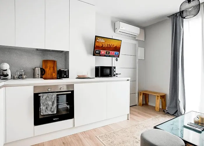 2 Private Suits - Art, Location, Quiet, Balconies 別荘 *