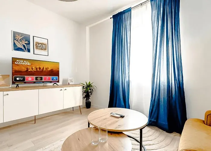 2 Private Suits - Art, Location, Quiet, Balconies ソフィア