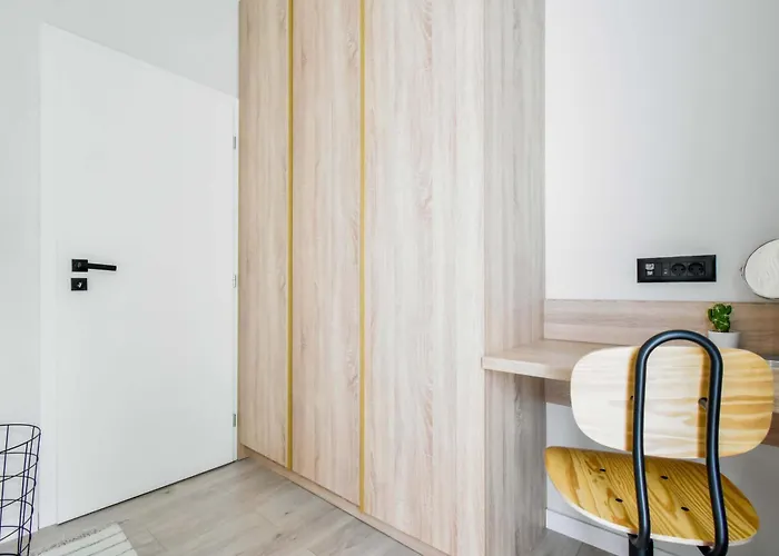 2 Private Suits - Art, Location, Quiet, Balconies 別荘 *