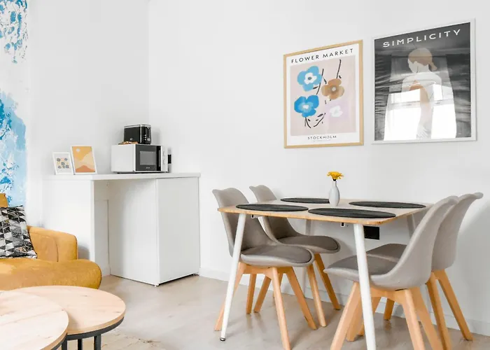 Casa vacanze 2 Private Suits - Art, Location, Quiet, Balconies Sofia