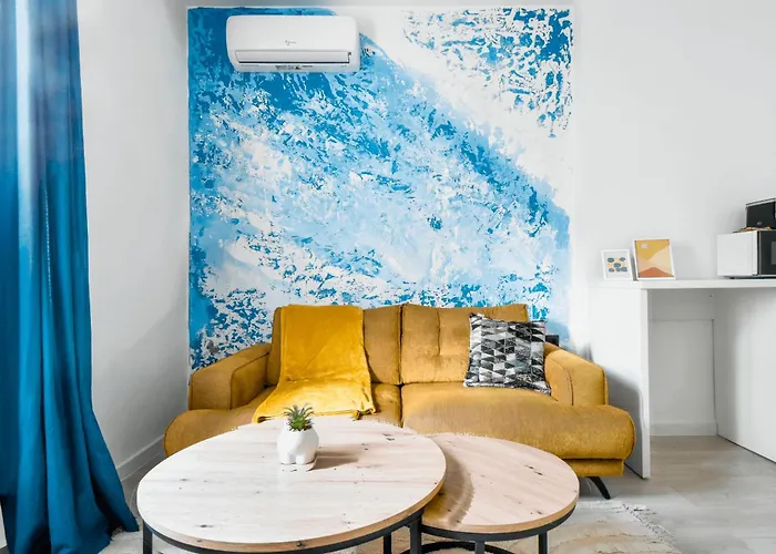 2 Private Suits - Art, Location, Quiet, Balconies * Sofia